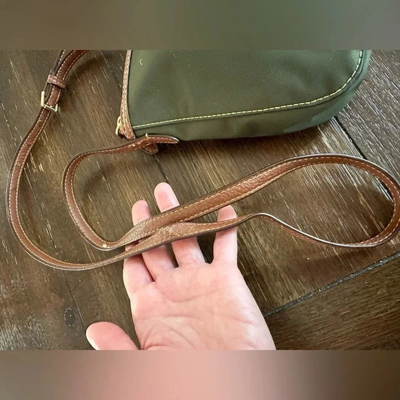 Lauren Ralph Lauren cross body bag - Picture 3 of 12